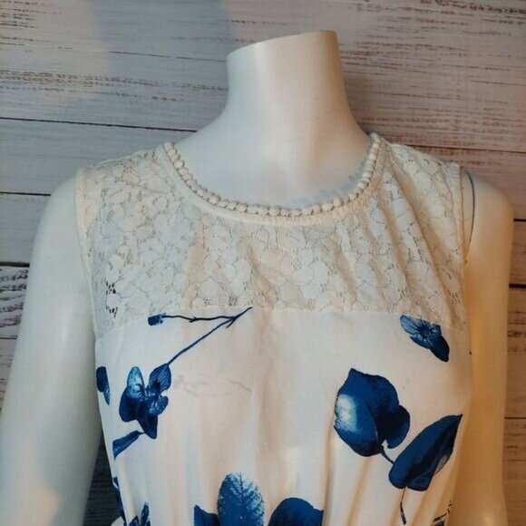 Stork amp Babe Floral Print Lace Neckline Sleeveless Dress - Picture 6 of 15